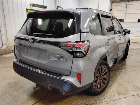 Used 2025 Subaru Forester Sport image 3