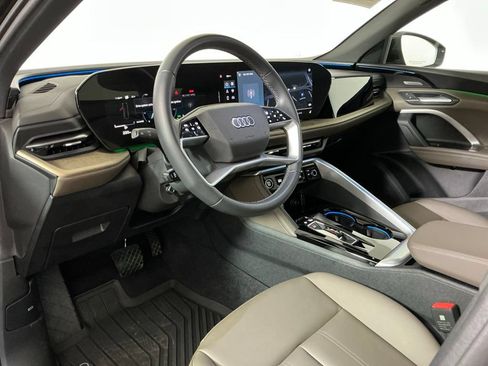 Used 2025 Audi Q5 Premium Plus w/ Premium Plus AWD/4WD image 20