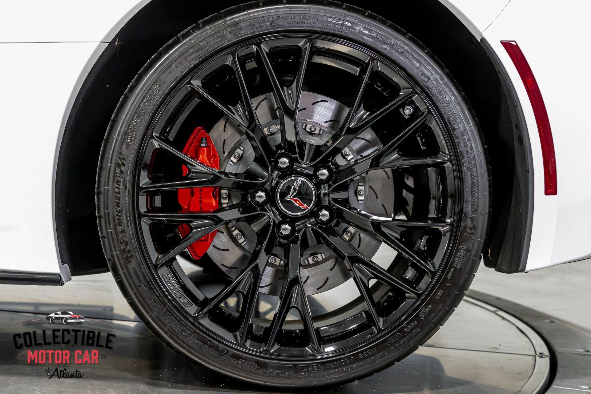 Used 2015 Chevrolet Corvette Z06 w/ 3LZ Preferred Equipment Group RWD image 69