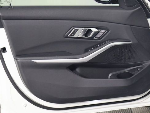 Used 2020 BMW 330i Sedan image 12