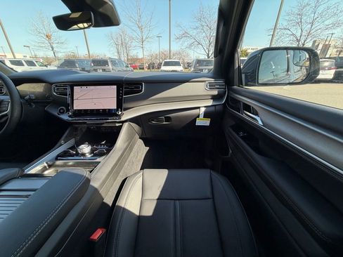 New 2026 Jeep Grand Wagoneer Limited AWD/4WD image 14