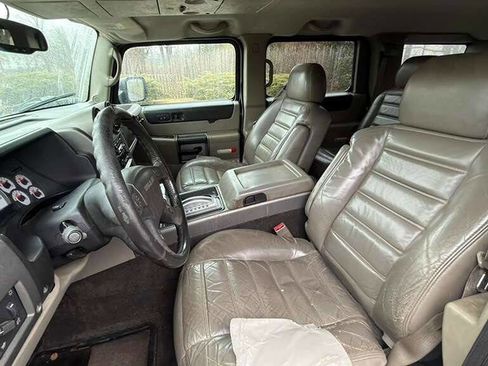 Used 2003 HUMMER H2 w/ Preferred Equipment Group image 12
