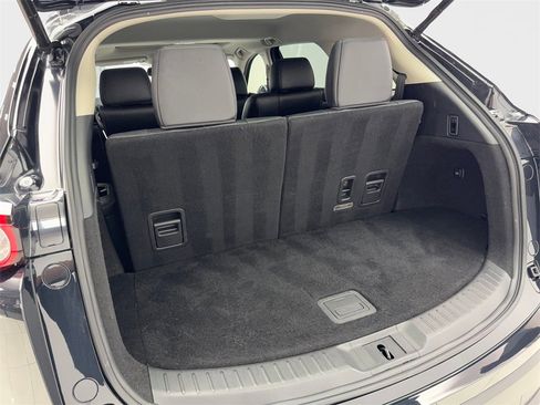 Used 2023 MAZDA CX-9 Touring image 82