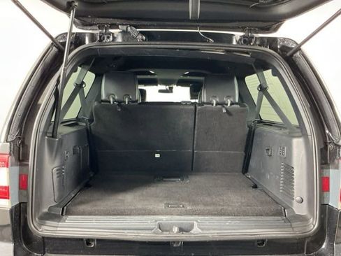 Used 2015 Lincoln Navigator L 4WD image 29