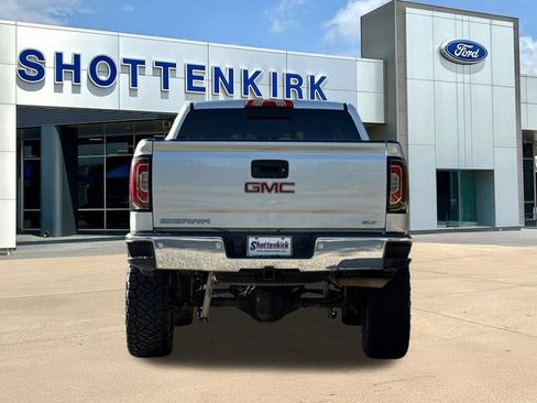 Used 2018 GMC Sierra 1500 SLT w/ Texas SLT Premium Package AWD/4WD image 8