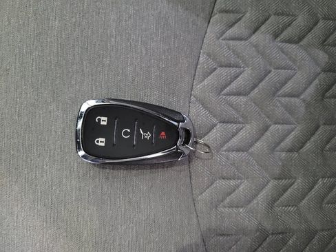 Used 2023 Chevrolet Equinox LT w/ Driver Convenience Package image 32