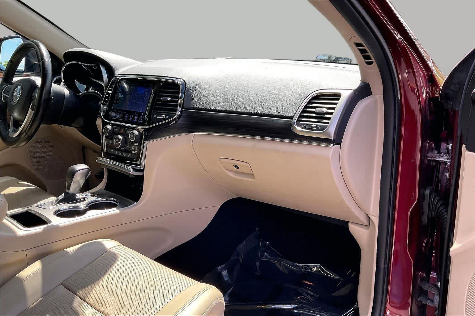 Used 2019 Jeep Grand Cherokee Limited w/ Luxury Group II RWD image 16