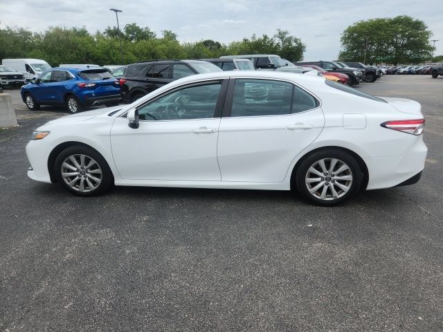 Used 2019 Toyota Camry LE w/ Convenience Package FWD image 8