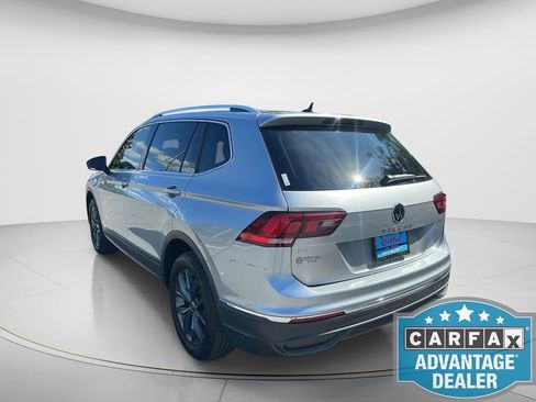 Certified 2023 Volkswagen Tiguan SE FWD image 4