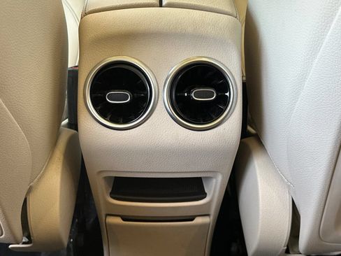Certified 2023 Mercedes-Benz GLB 250 4MATIC image 16