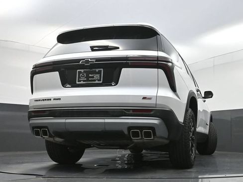 Used 2024 Chevrolet Traverse Z71 w/ LPO, Floor Liner Package AWD/4WD image 45