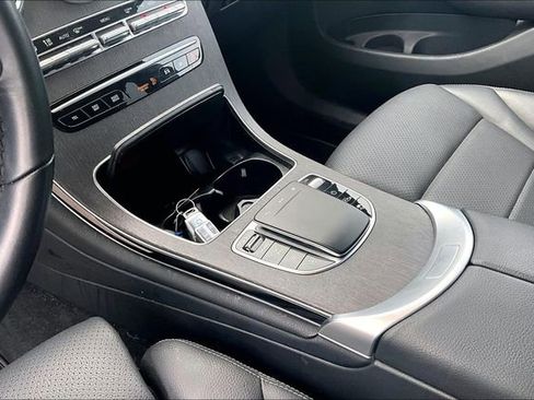 Used 2022 Mercedes-Benz GLC 300 image 13