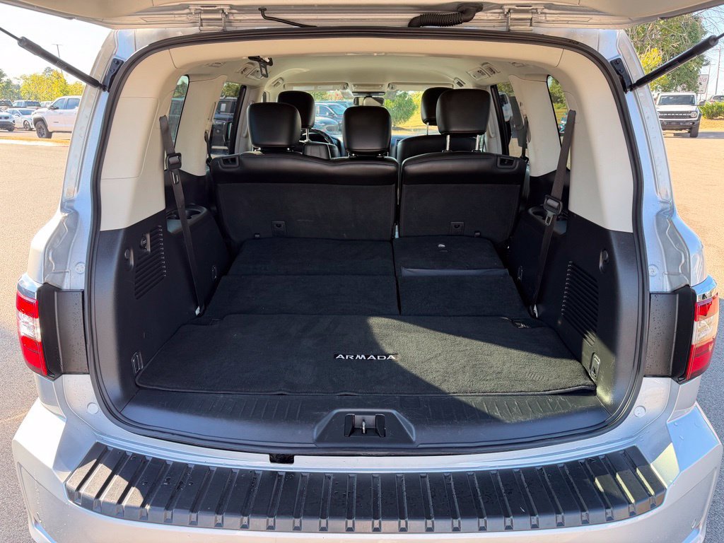 Used 2021 Nissan Armada SV RWD image 22