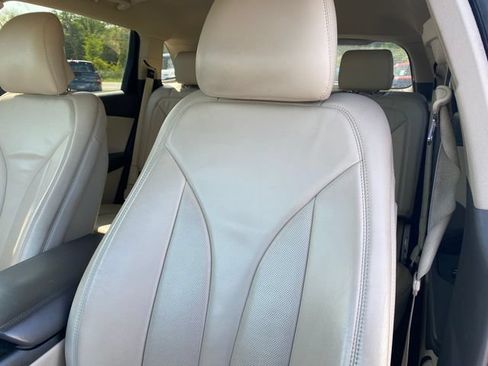 Used 2016 Lincoln MKX Select w/ Select Plus Package FWD image 13