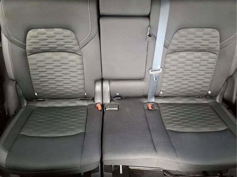 Used 2022 Nissan Pathfinder S FWD image 18