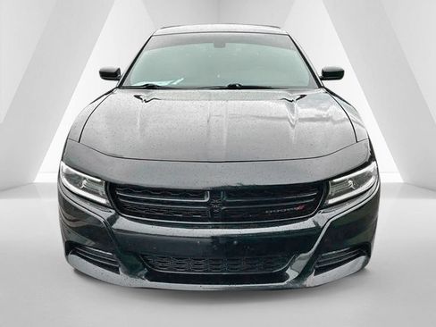 Used 2018 Dodge Charger R/T RWD image 2