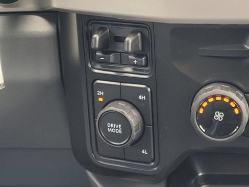 New 2026 Ford F350 XLT w/ FX4 Off-Road Package AWD/4WD image 19