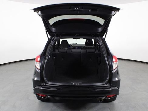 Used 2022 Honda HR-V Sport image 16