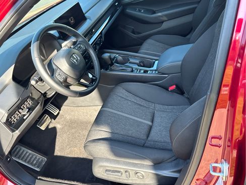 Certified 2025 Honda Accord Sport image 8