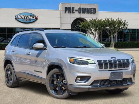 Certified 2021 Jeep Cherokee Latitude Plus FWD image 1