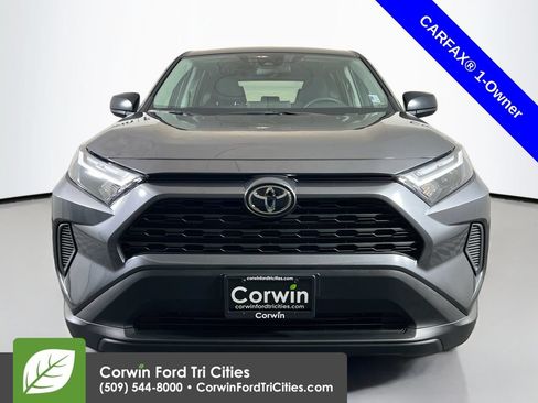Used 2025 Toyota RAV4 LE AWD/4WD image 4