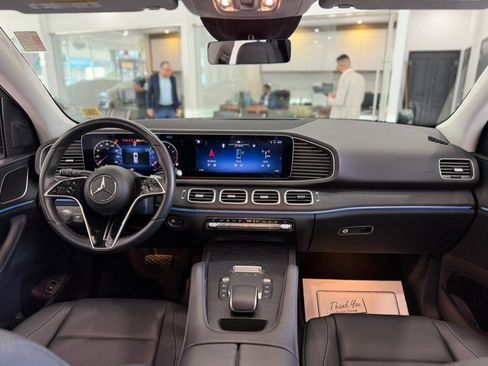 Used 2024 Mercedes-Benz GLE 350 4MATIC w/ AMG Line Exterior image 23