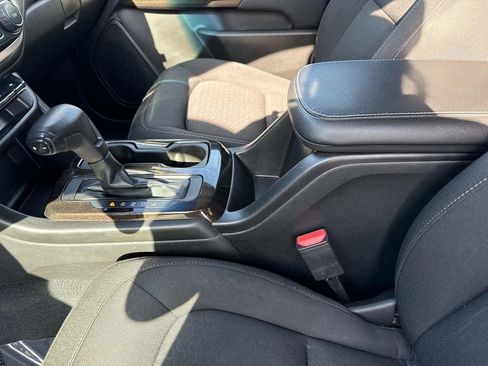 Used 2019 GMC Canyon SLE AWD/4WD image 15