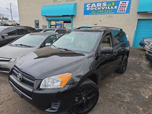Used 2011 Toyota RAV4 4WD image 5