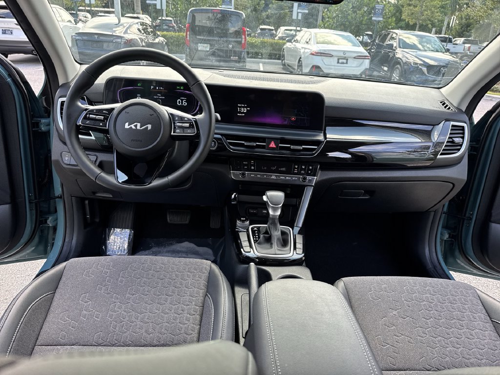 Used 2025 Kia Seltos S FWD image 36