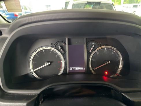 Used 2022 Toyota 4Runner TRD Off-Road AWD/4WD image 10