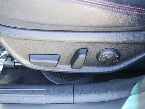 Used 2023 Genesis G70 2.0T w/ Sport Prestige Package image 35