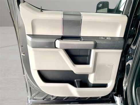 Used 2019 Ford F150 XLT w/ Equipment Group 301A Mid image 18