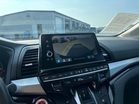 Used 2025 Honda Odyssey Touring image 20
