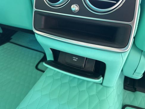 Used 2019 Mercedes-Benz S 560 Sedan w/ Premium Package image 30