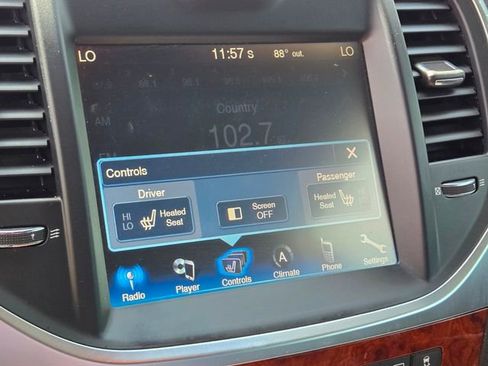 Used 2014 Chrysler 300 image 29