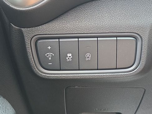 Used 2024 Kia Soul LX w/ Option Group 015 FWD image 32
