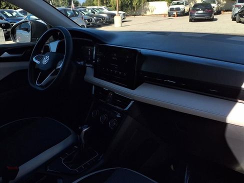 Certified 2025 Volkswagen Taos S image 24