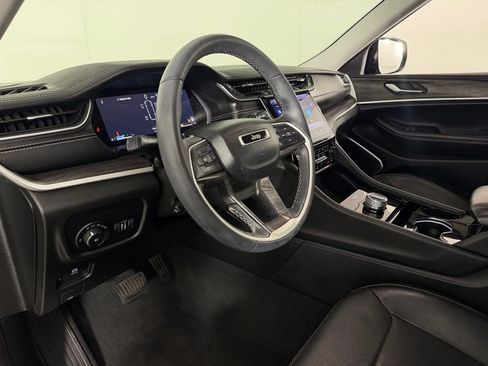 Certified 2023 Jeep Grand Cherokee L Limited w/ Luxury Tech Group II RWD image 22