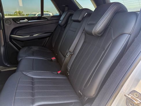 Used 2019 Mercedes-Benz GLE 400 4MATIC image 20