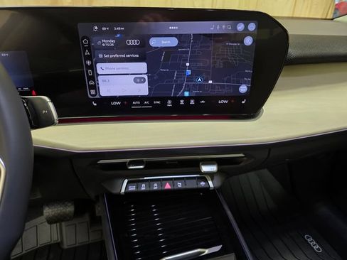 New 2026 Audi Q3 quattro 2.0T AWD/4WD image 19