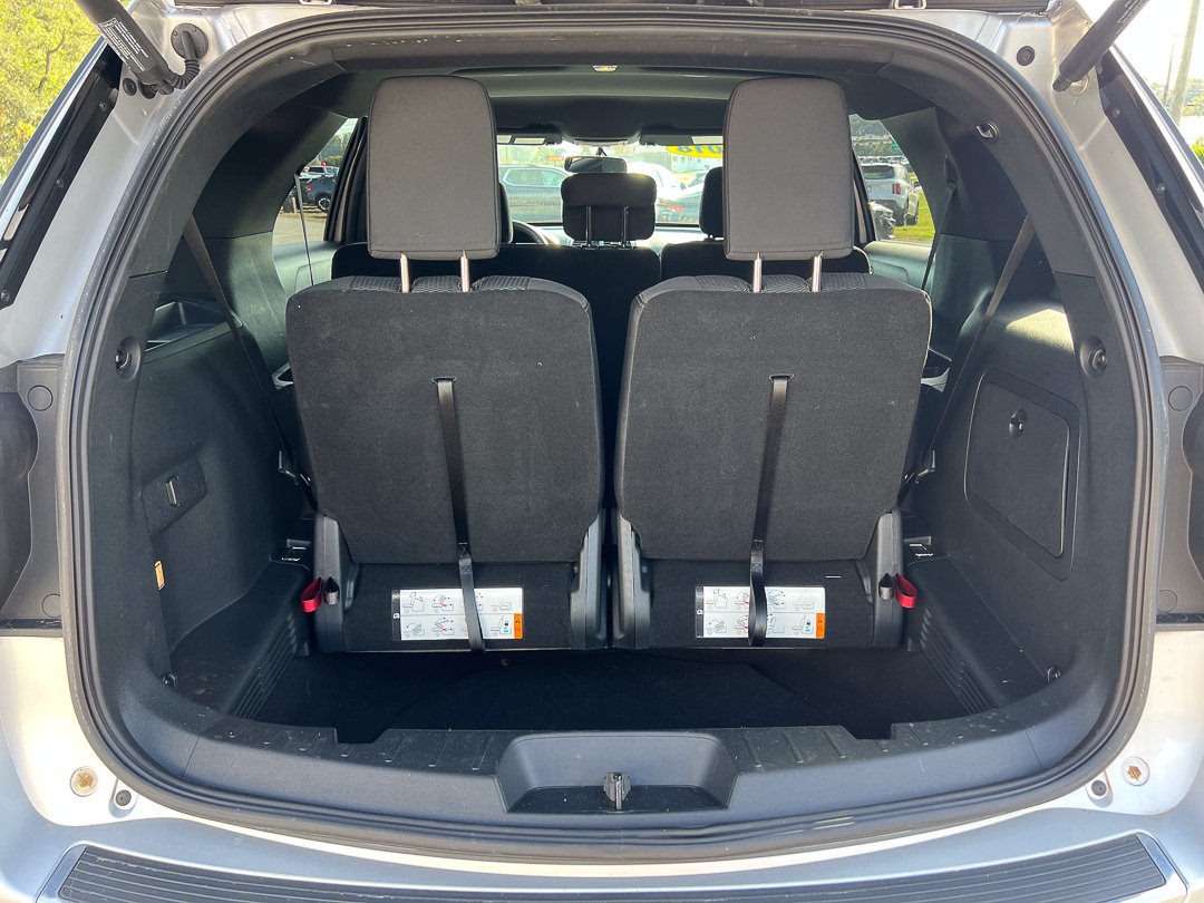 Used 2018 Ford Explorer XLT w/ Equipment Group 201A FWD image 7