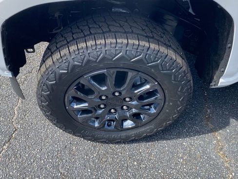 New 2025 Toyota Tacoma SR image 18