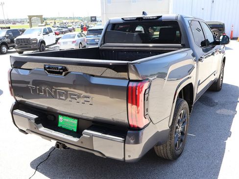 Used 2023 Toyota Tundra Platinum AWD/4WD image 5