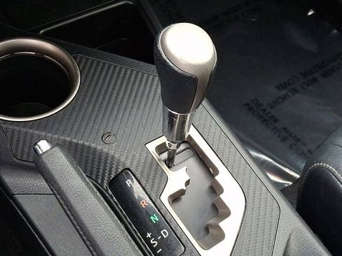 Used 2013 Toyota RAV4 Limited image 17