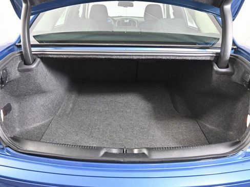 Used 2022 Chrysler 300 Touring w/ Sport Appearance Package image 16