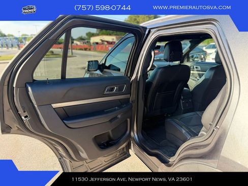 Used 2018 Ford Explorer XLT w/ Equipment Group 202A AWD/4WD image 18