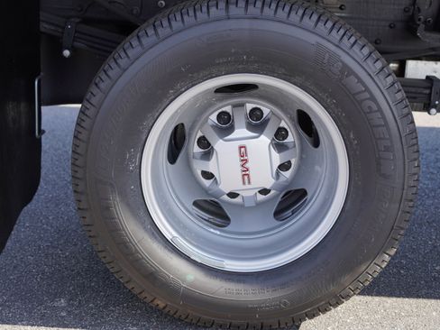 New 2025 GMC Sierra 3500 Pro w/ Convenience Package AWD/4WD image 33