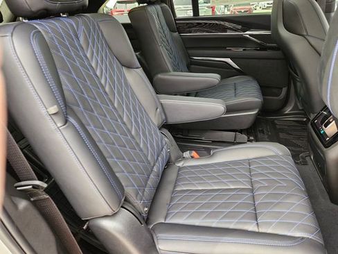 New 2026 Cadillac Escalade IQ Sport 1 w/ LPO, ONYX Package image 29