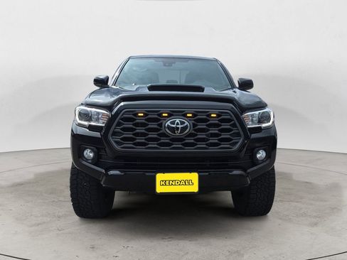 Used 2022 Toyota Tacoma TRD Sport w/ Black Out Package (TMS) image 8