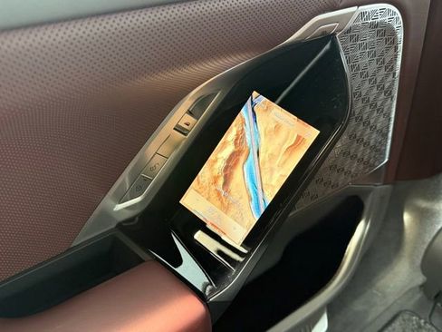 Used 2023 BMW 760i xDrive 760i xDrive image 30